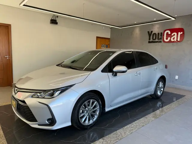 Carro Toyota Corolla 2023 GLi 2.0 Flex