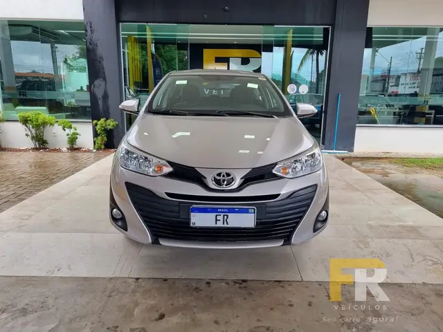 Carro Toyota Yaris Sedan 2019 1.5 XL (Flex)
