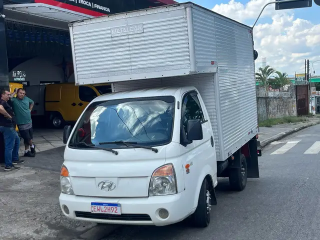 Carro Hyundai HR 2012 HD 2.5 TCI Longo sem Cacamba