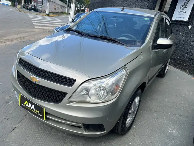 Carro Chevrolet Agile 2011 LT 1.4 8V (Flex)