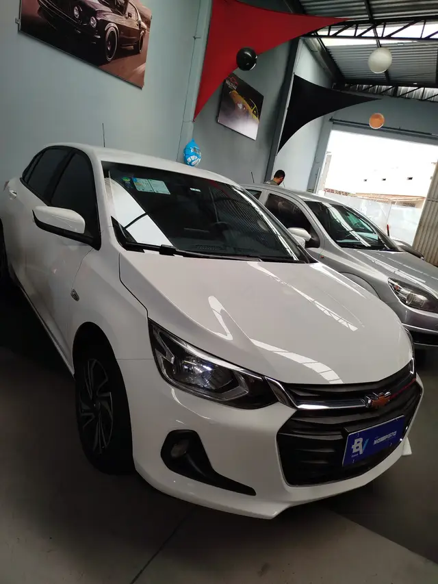 Carro Chevrolet Onix 2024 LT 1.0 Turbo