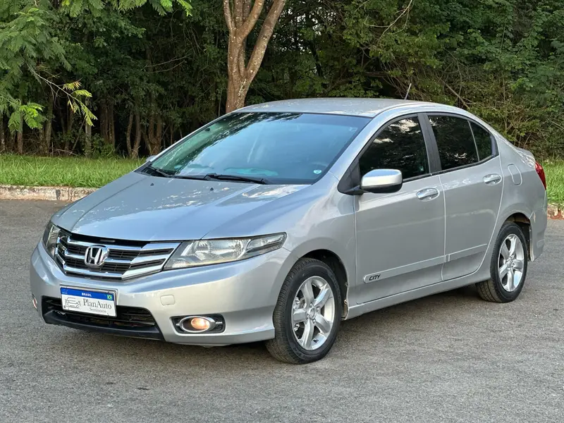 Honda City LX 1.5 16V (flex)