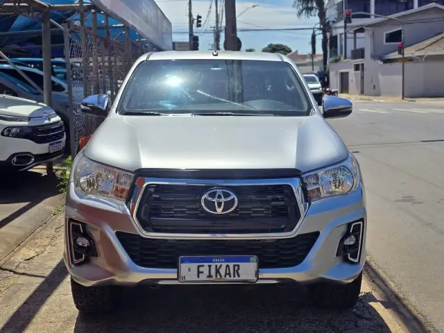 Carro Toyota Hilux Cabine Dupla 2019 Hilux 2.8 TDI SRV CD 4x4 (Aut)