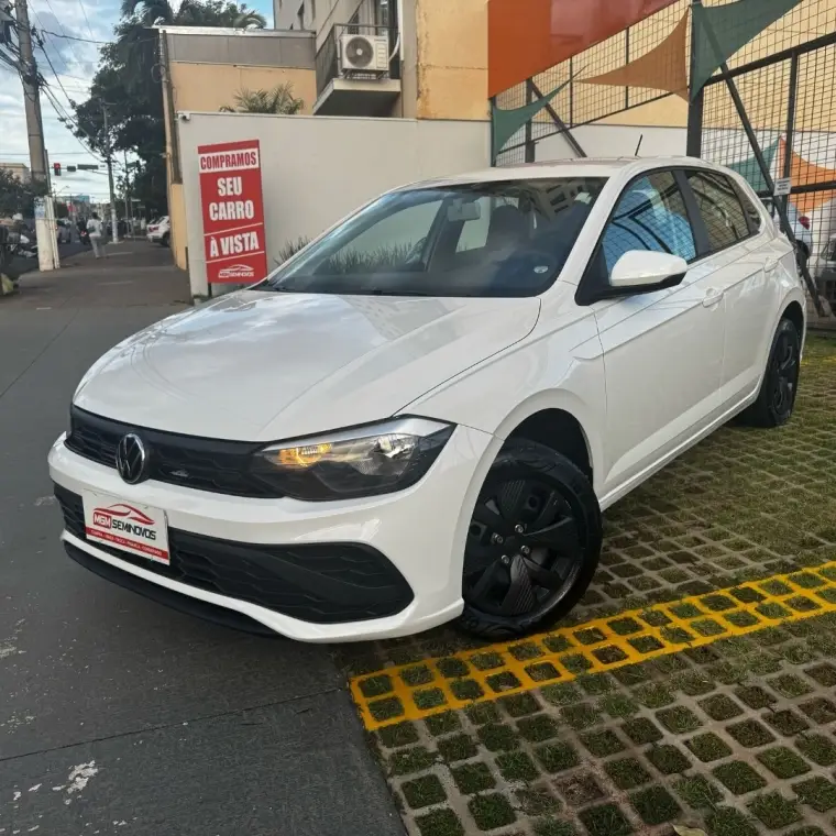 Volkswagen Polo Track 1.0 Flex 12V 5p