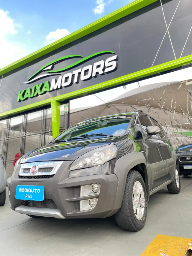 Carro Fiat Idea 2015 Adventure 1.8 16V E.TorQ (Flex)