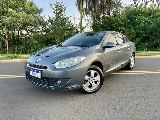 Carro Renault Fluence 2014 2.0 16V Dynamique (Flex)