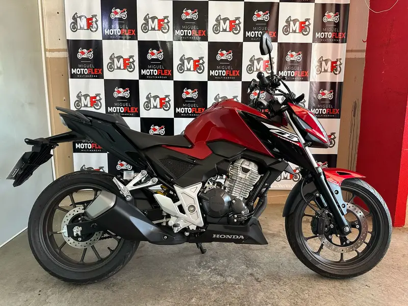 Honda CB 300F Twister (ABS)