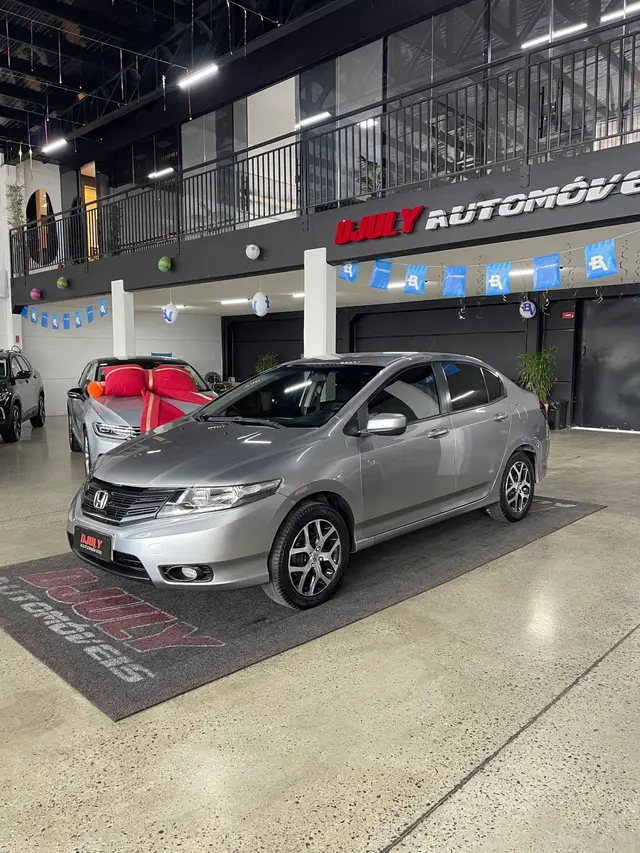 Carro Honda City 2014 Sport 1.5 16V (Flex)