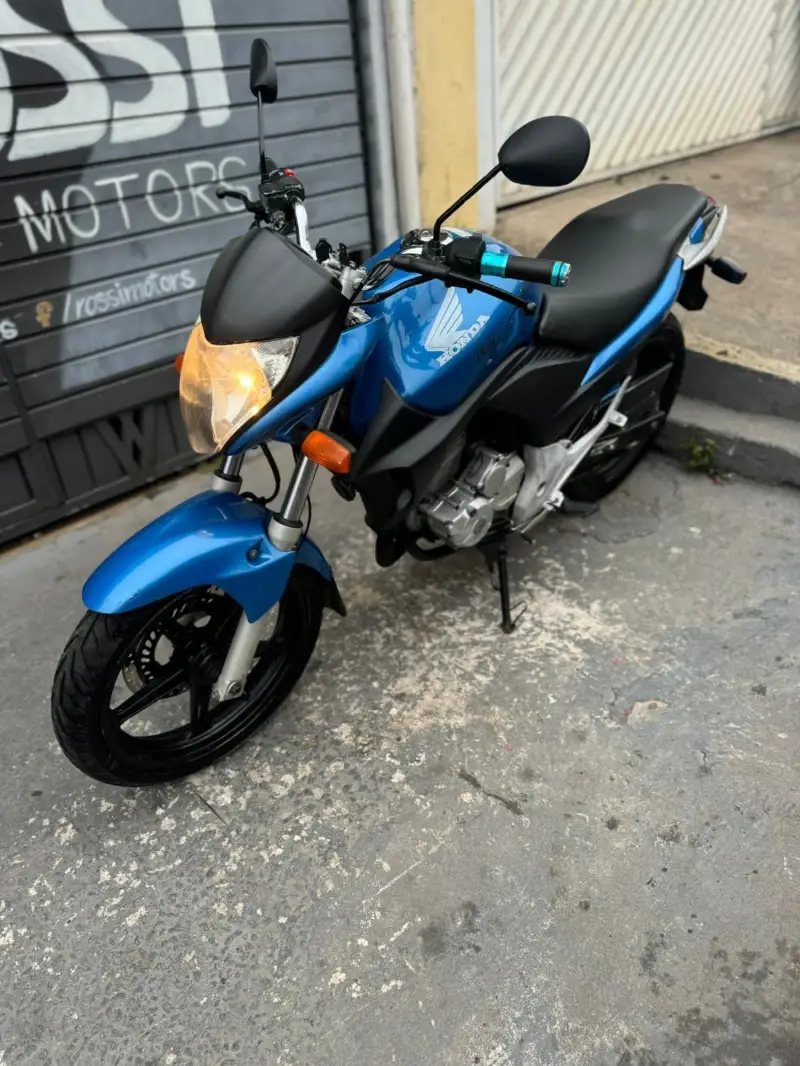 Honda CB 300R Edição Especial