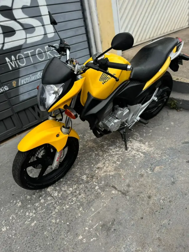 Carro Honda CB 300R 2012 Edição Especial