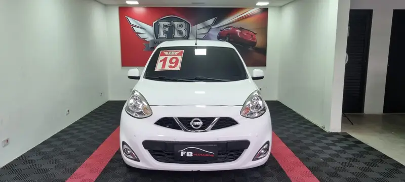 Nissan March 1.0 12V S (Flex)
