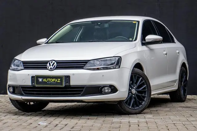 Carro Volkswagen Jetta 2012 2.0 Comfortline (Flex)