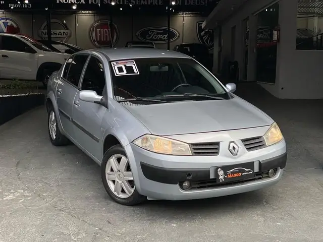 Carro Renault Megane Sedan 2007 Mégane Sedan Dynamique 2.0 16V