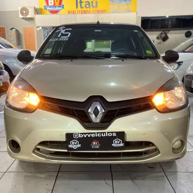 Carro Renault Clio 2015 Expression 1.0 16V (Flex)