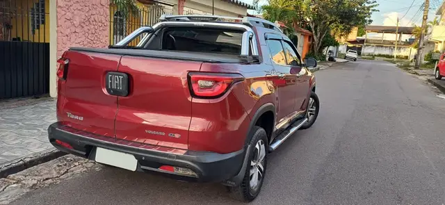 Carro Fiat Toro 2017 Volcano 2.0 diesel AT9 4x4