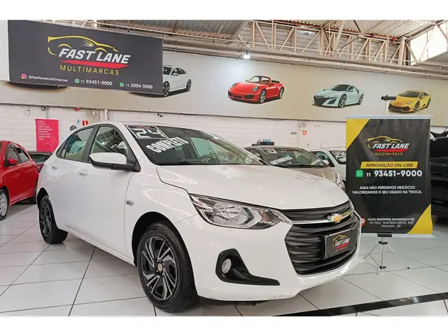 Carro Chevrolet Onix Plus 2024 LT 1.0