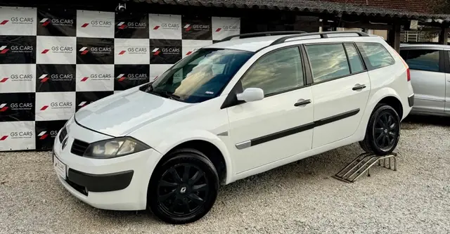 Carro Renault Megane Grand Tour 2012 Mégane Grand Tour Dynamique 1.6 16V (flex)