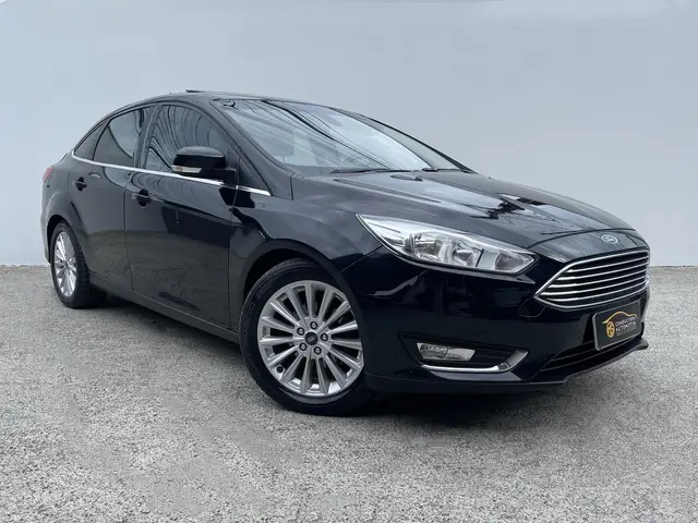 Carro Ford Focus Sedan 2018 Titanium Plus 2.0 PowerShift