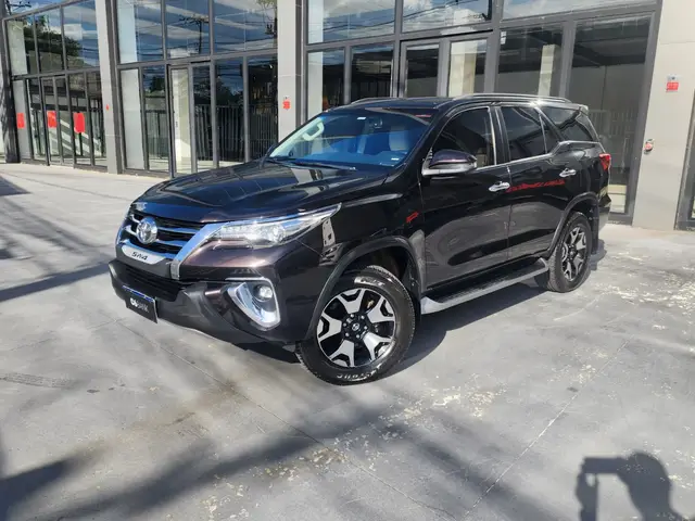 Carro Toyota SW4 2020 2.8 TDI SRX Diamond 7L 4x4 (Aut)