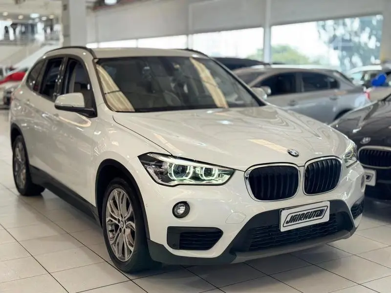 BMW X1 2.0 sDrive20i GP ActiveFlex