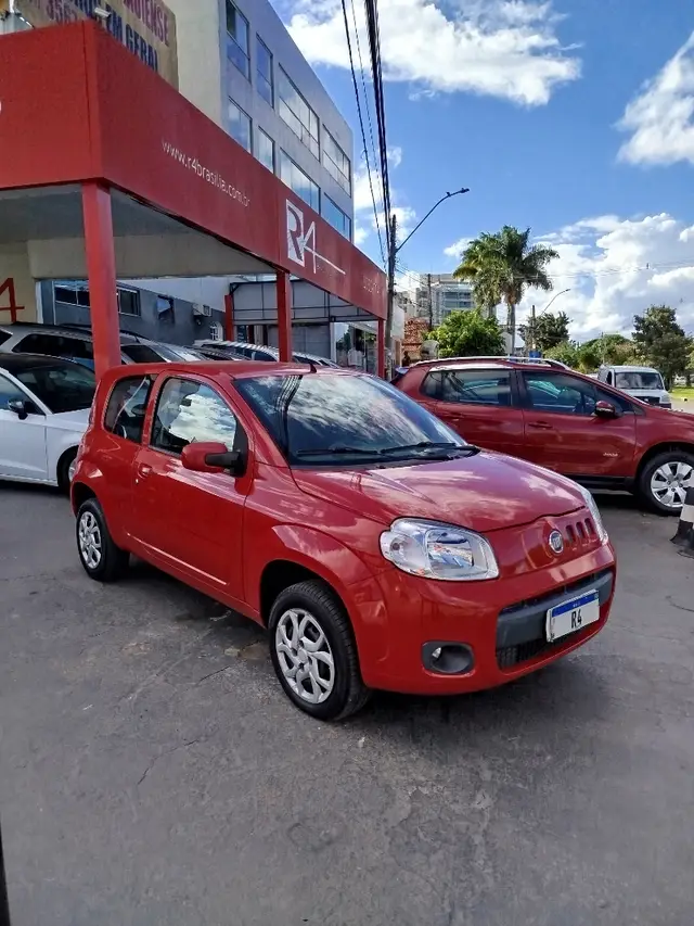 Carro Fiat Uno 2013 Vivace 1.0 8V (Flex) 2p