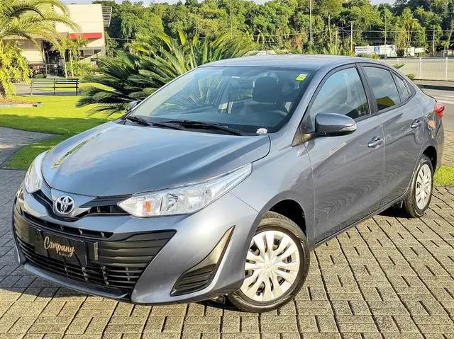 Carro Toyota Yaris Sedan 2020 1.5 XL Live CVT (Flex)