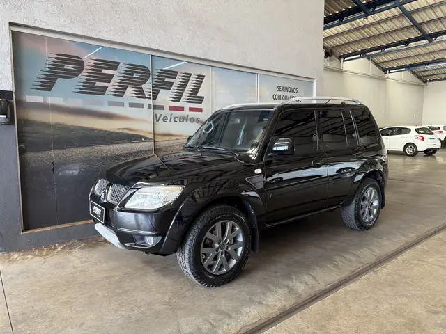 Carro Mitsubishi Pajero TR4 2014 2.0 16V 4x2 (Flex)