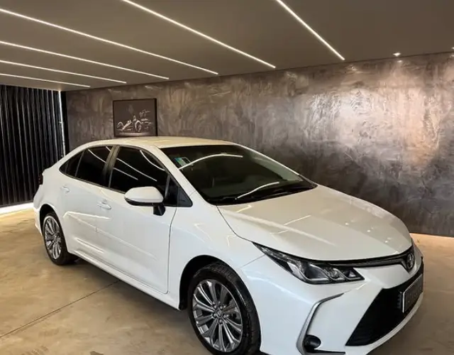 Carro Toyota Corolla 2022 XEi 2.0 Flex 16V Aut.