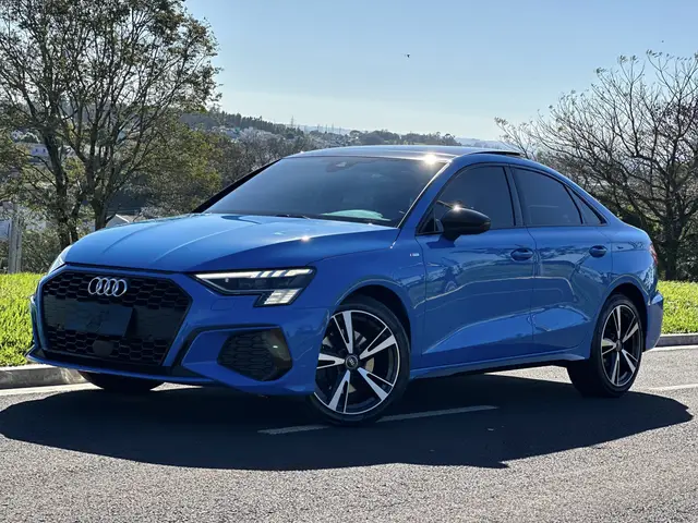 Carro Audi A3 2022 S-Line 2.0 TFSI S-Tron.(Híb.)