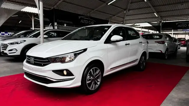 Carro Fiat Cronos 2025 Precision 1.3