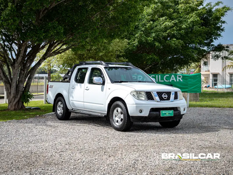 Nissan Frontier LE Attack 2.5 4X4 (Cab.Dupla) (aut)