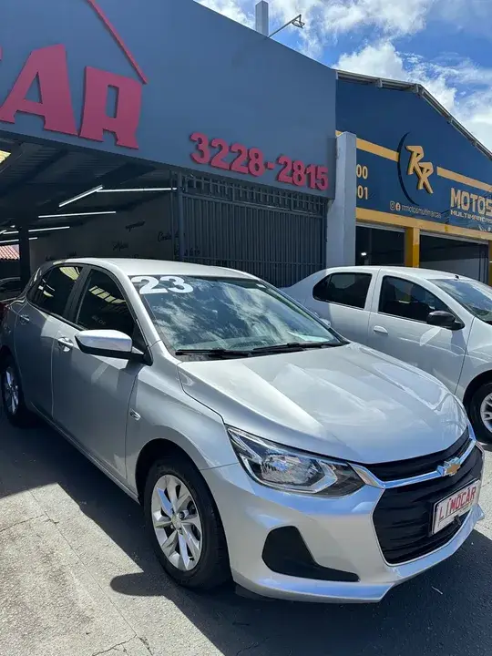 Carro Chevrolet Onix 2023 LT 1.0 Turbo
