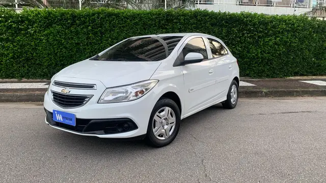 Carro Chevrolet Onix 2014 1.0 LT SPE/4