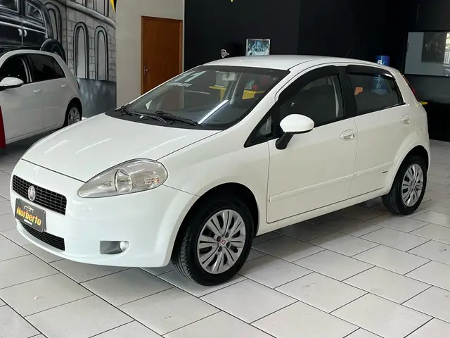 Carro Fiat Punto 2011 Attractive 1.4 (Flex)