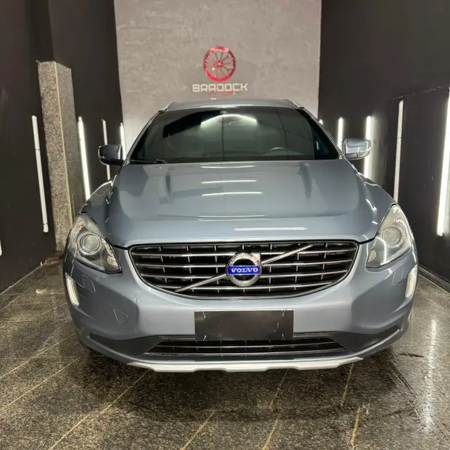 Carro Volvo XC60 2017 2.4 D5 Kinetic 4WD