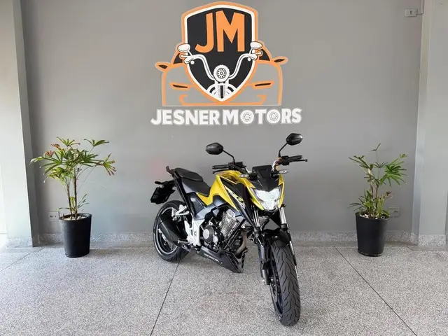 Carro Honda CB 300F Twister 2023 (ABS)