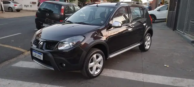 Carro Renault Sandero Stepway 2011 1.6 16V (Flex)