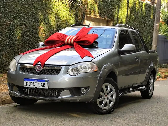 Carro Fiat Strada 2013 Trekking 1.6 16V (Flex) (Cabine Dupla)