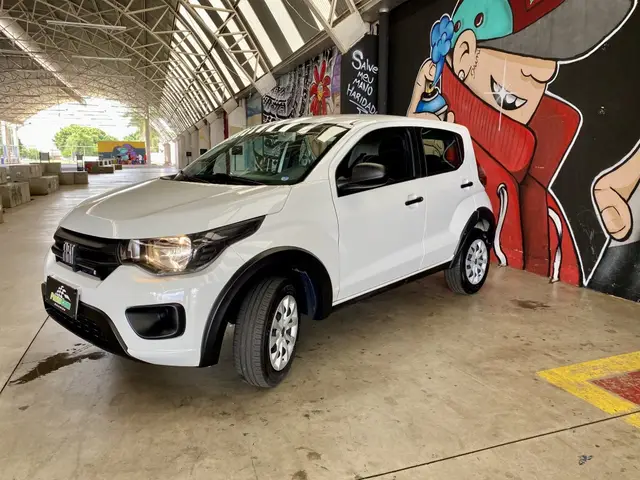 Carro Fiat Mobi 2024 Trekking 1.0