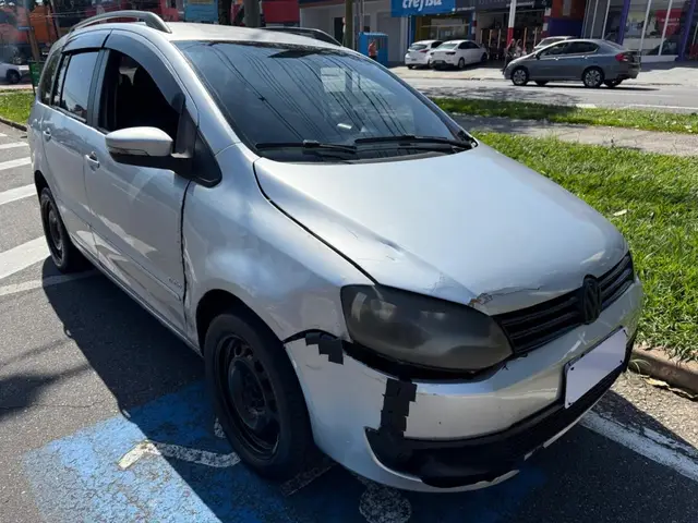 Carro Volkswagen SpaceFox 2013 1.6 8V Trend (Flex)