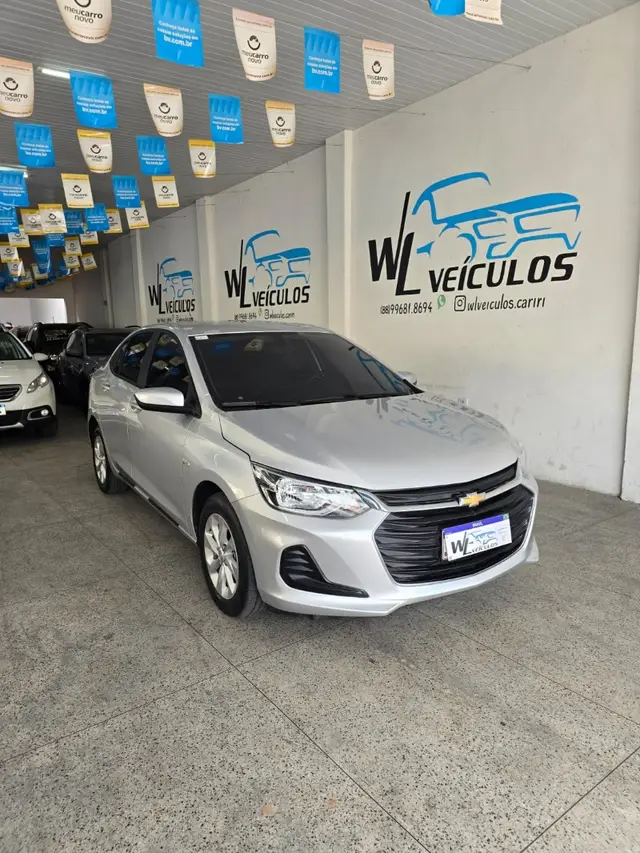 Carro Chevrolet Onix Plus 2023 LT 1.0 Turbo