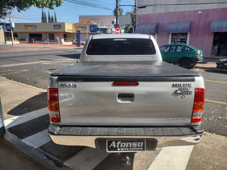 alt=