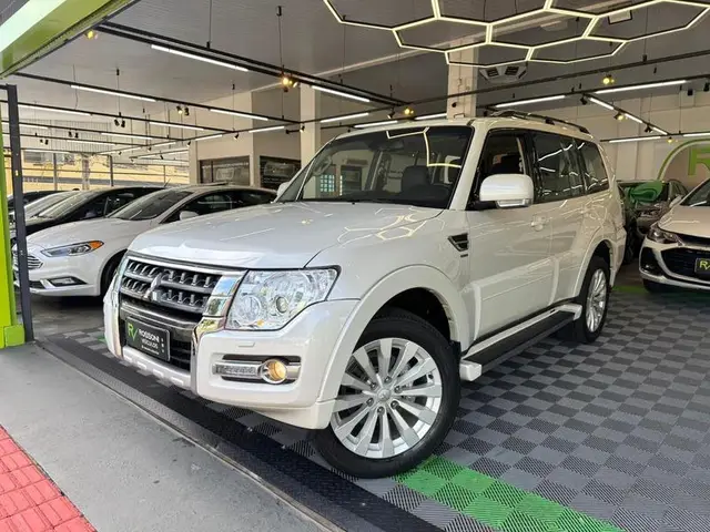 Carro Mitsubishi Pajero Full 2018 3.8 V6 5D HPE 4WD
