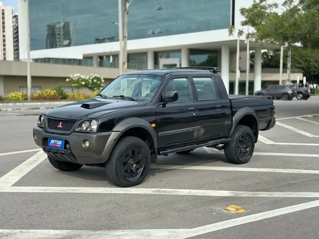 Carro Mitsubishi L200 2004 L 200 Sport GLS 4x4 2.5 (cab. dupla)