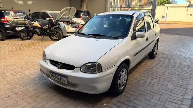 Carro Chevrolet Classic 2008 Corsa Sedan  Life 1.0 VHC (Flex)