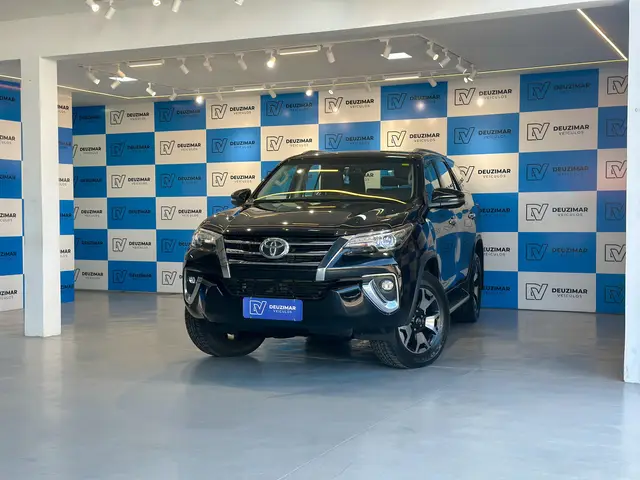 Carro Toyota SW4 2019 2.8 TDI SRX 7L 4x4 (Aut) (Diesel)