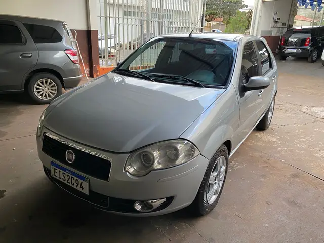 Carro Fiat Palio 2010 ELX 1.4 (Flex)
