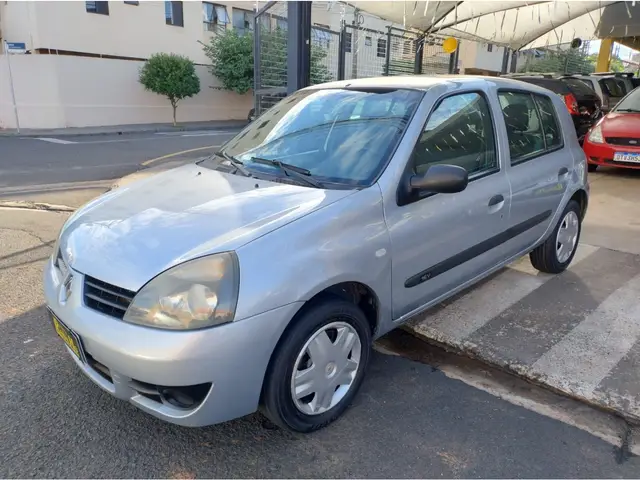 Carro Renault Clio Sedan 2007 Expression 1.0 16V (flex)