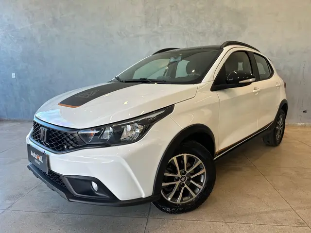 Carro Fiat Argo 2023 Trekking 1.3 (Flex)