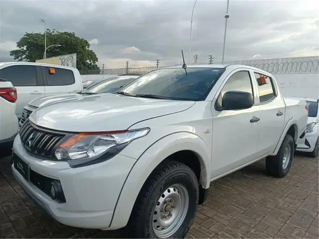 Carro Mitsubishi L200 Triton Sport 2023 GLS 2.4
